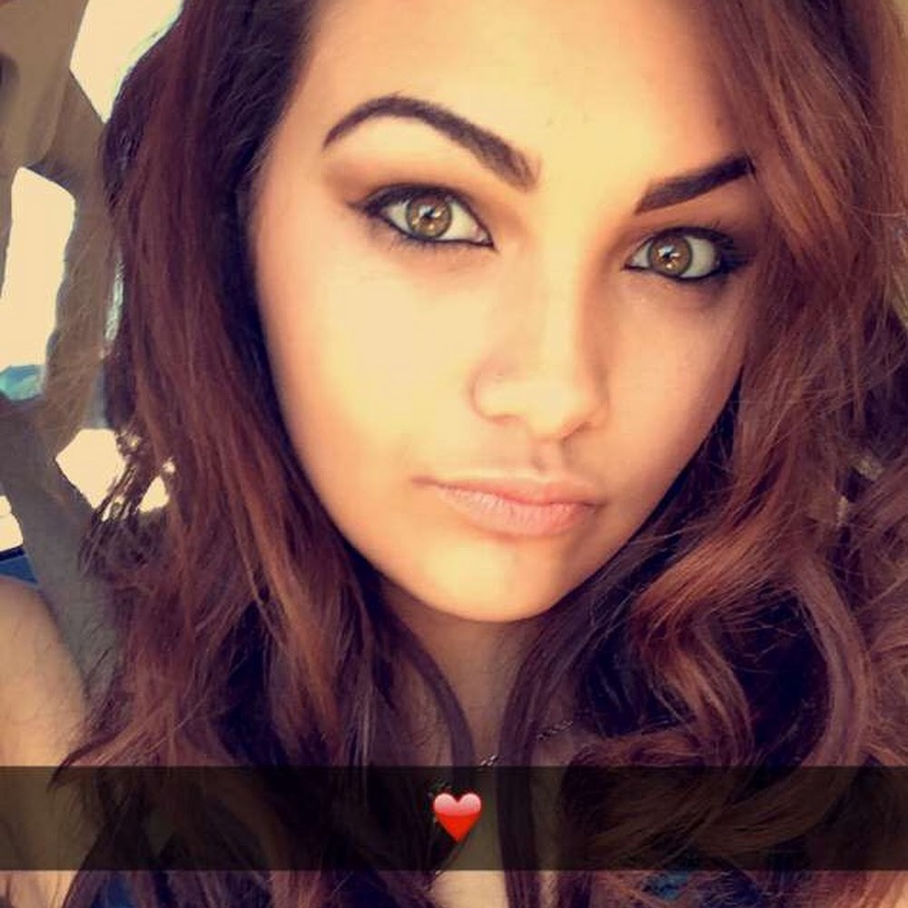 Meet your Posher, Lia